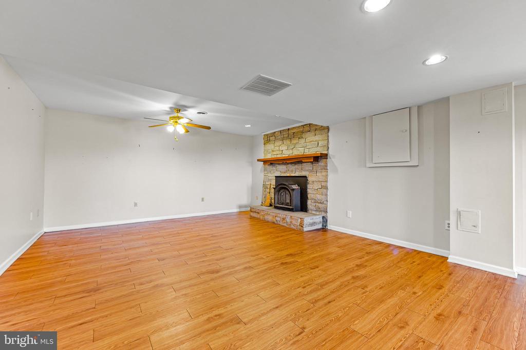 380 CROWL ROAD