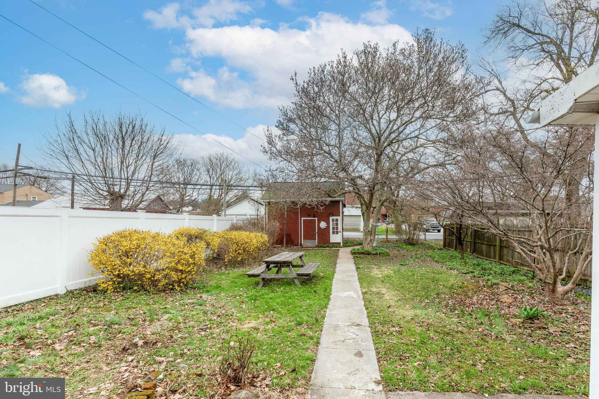 3221 MAIN STREET