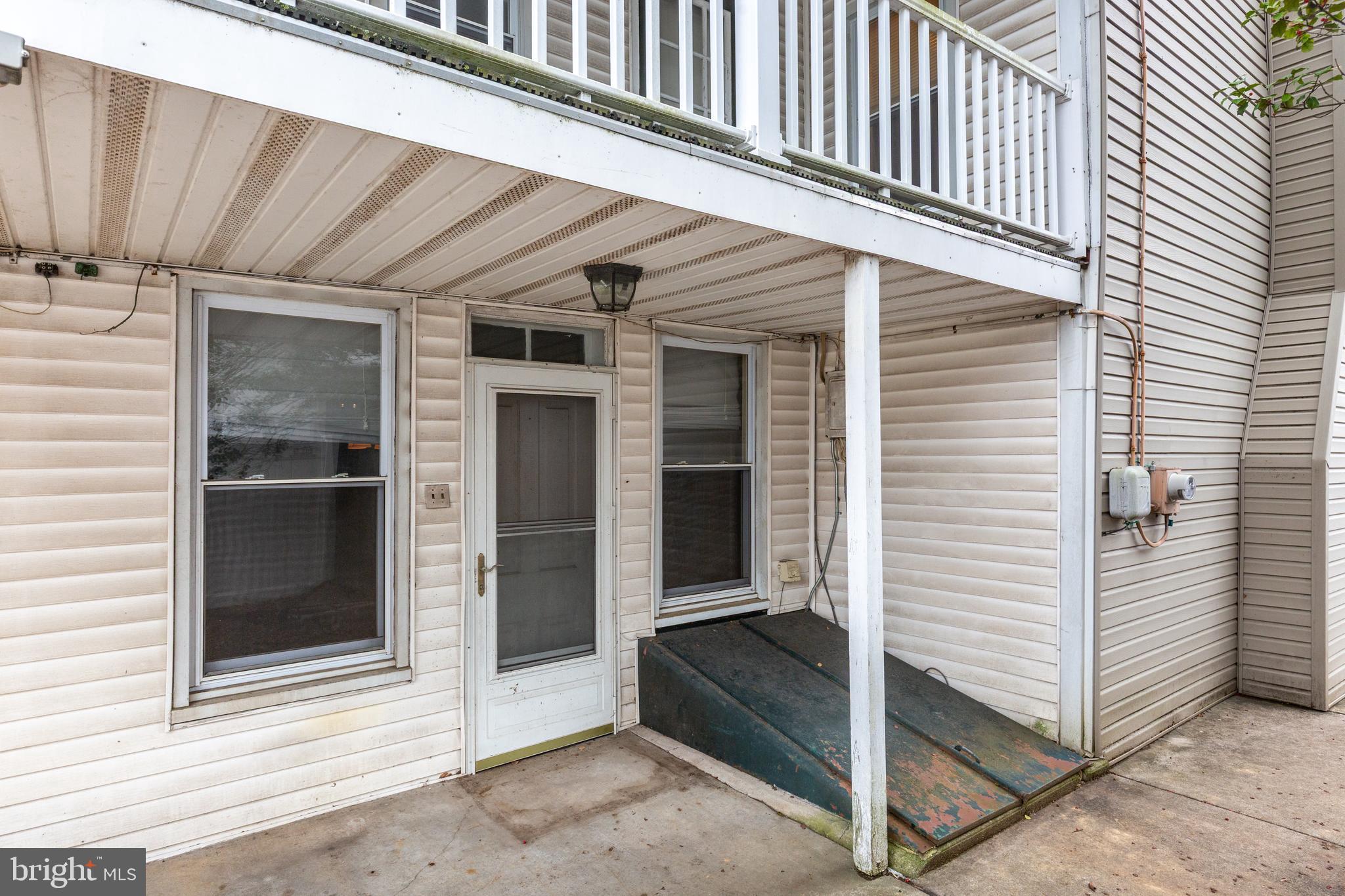 3221 MAIN STREET