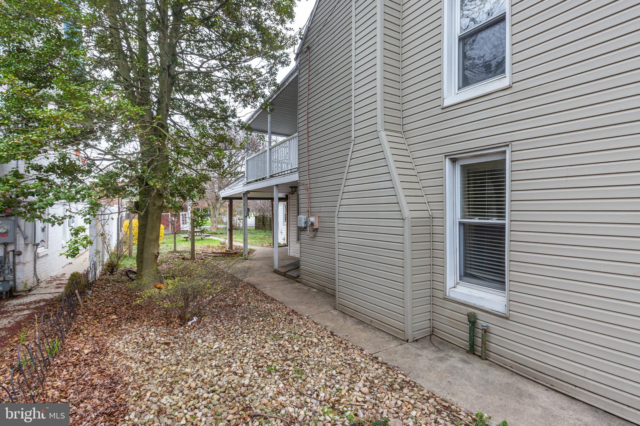 3221 MAIN STREET