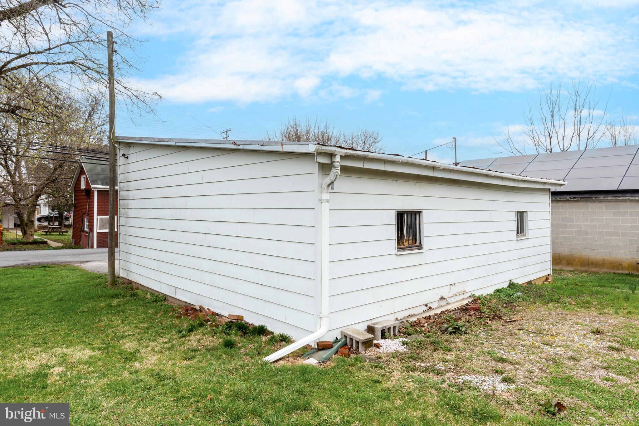 3221 MAIN STREET