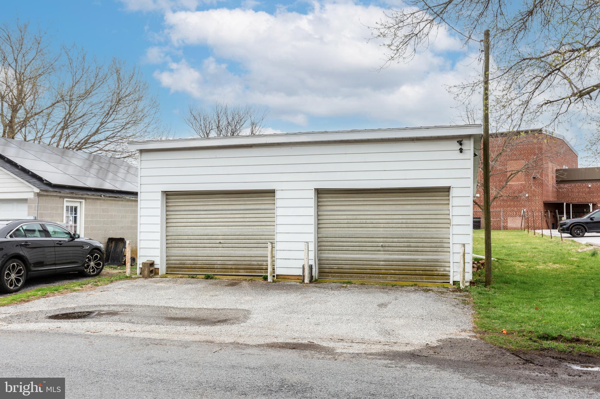 3221 MAIN STREET