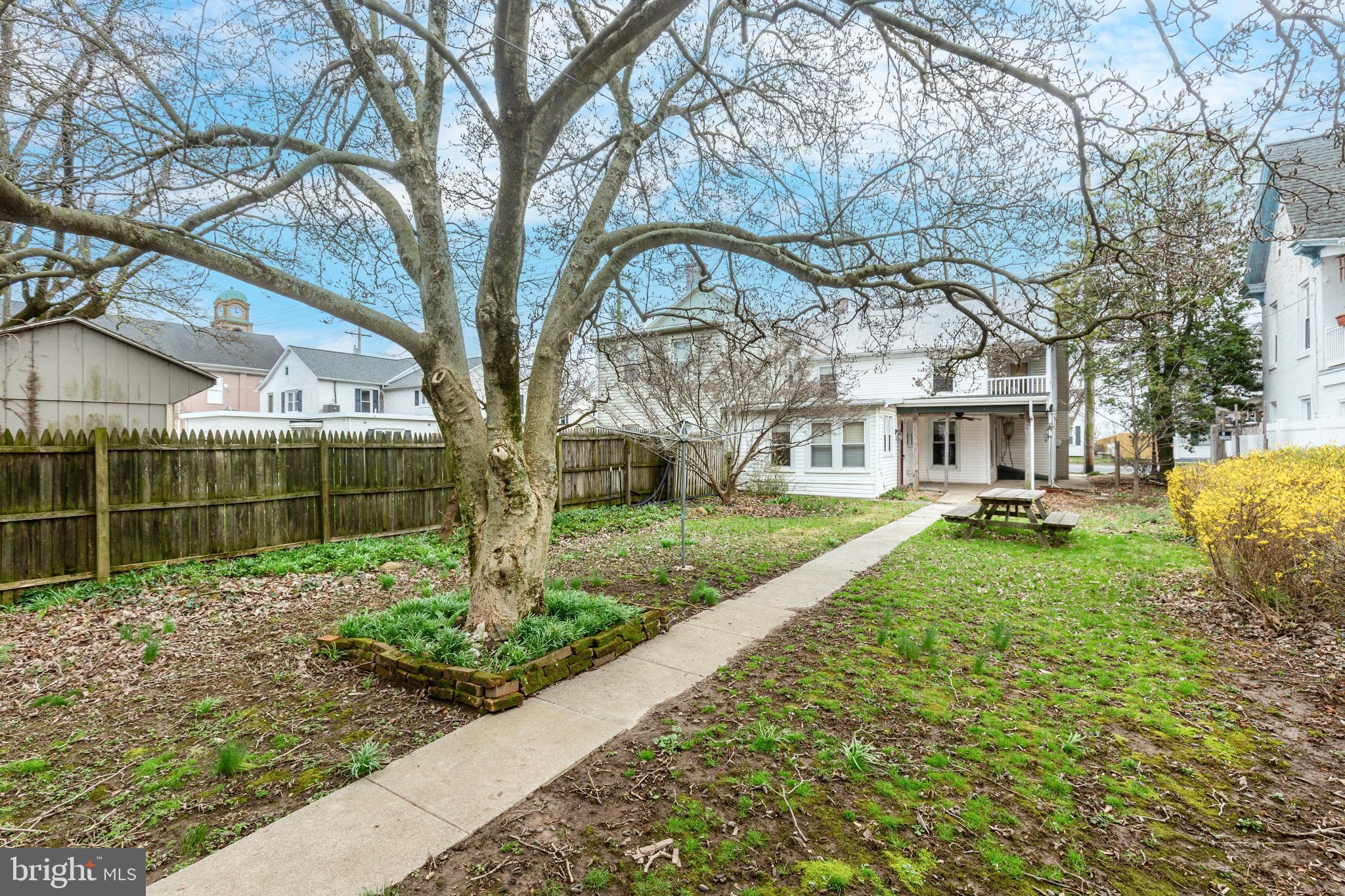 3221 MAIN STREET
