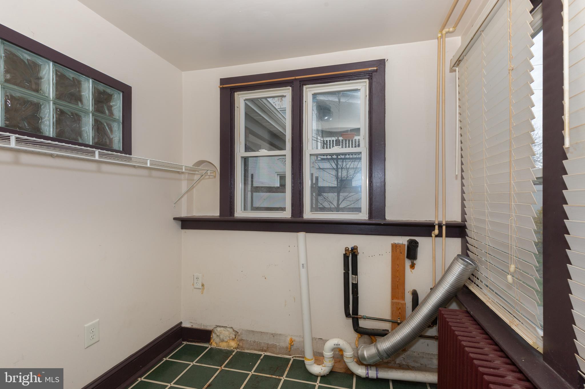 3221 MAIN STREET