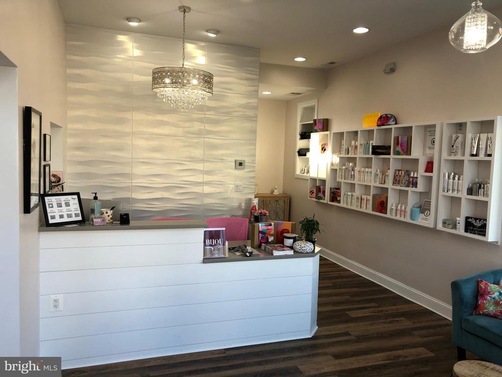 3272 MAIN STREET