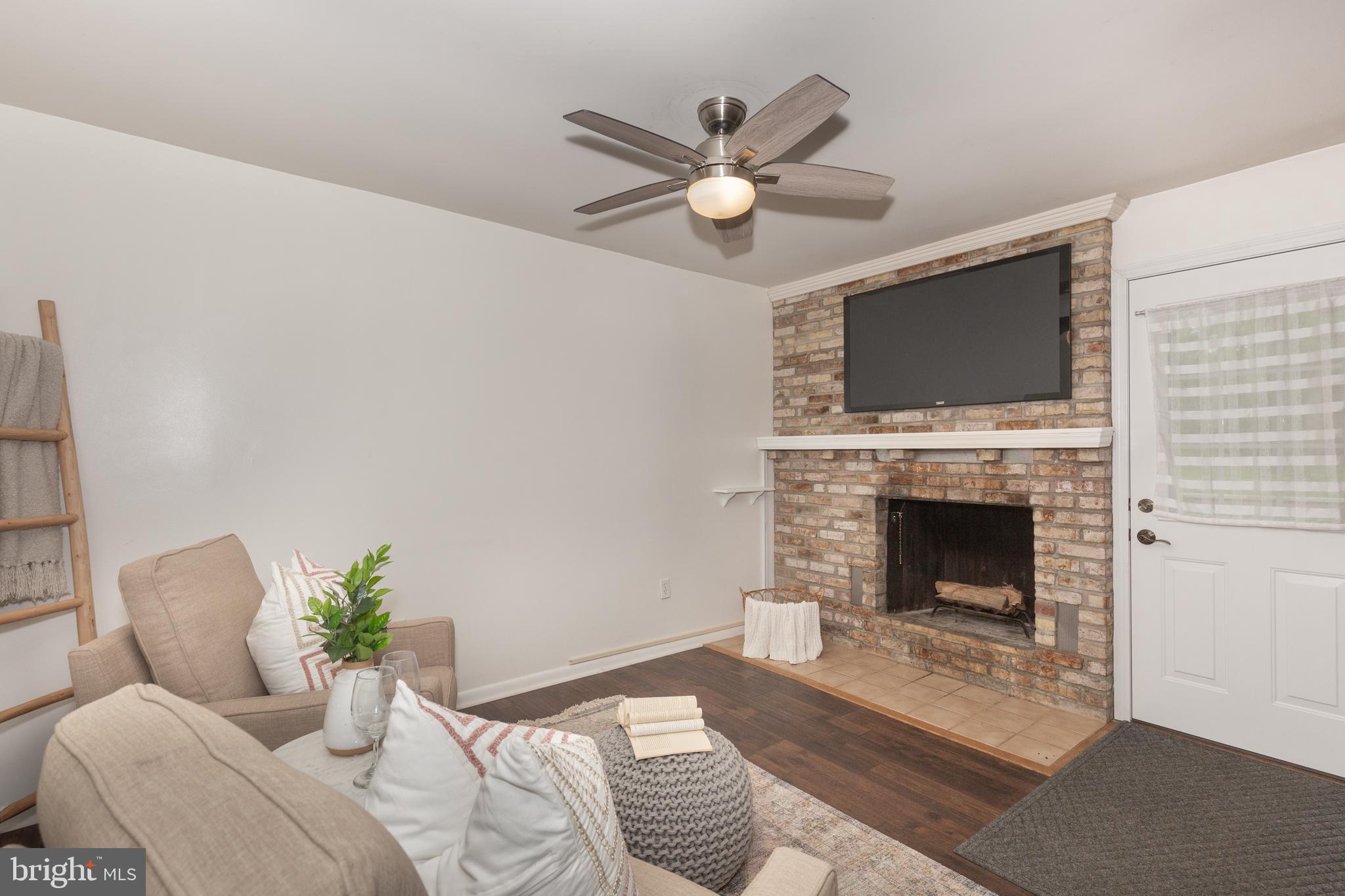 2711 OVERVIEW ROAD