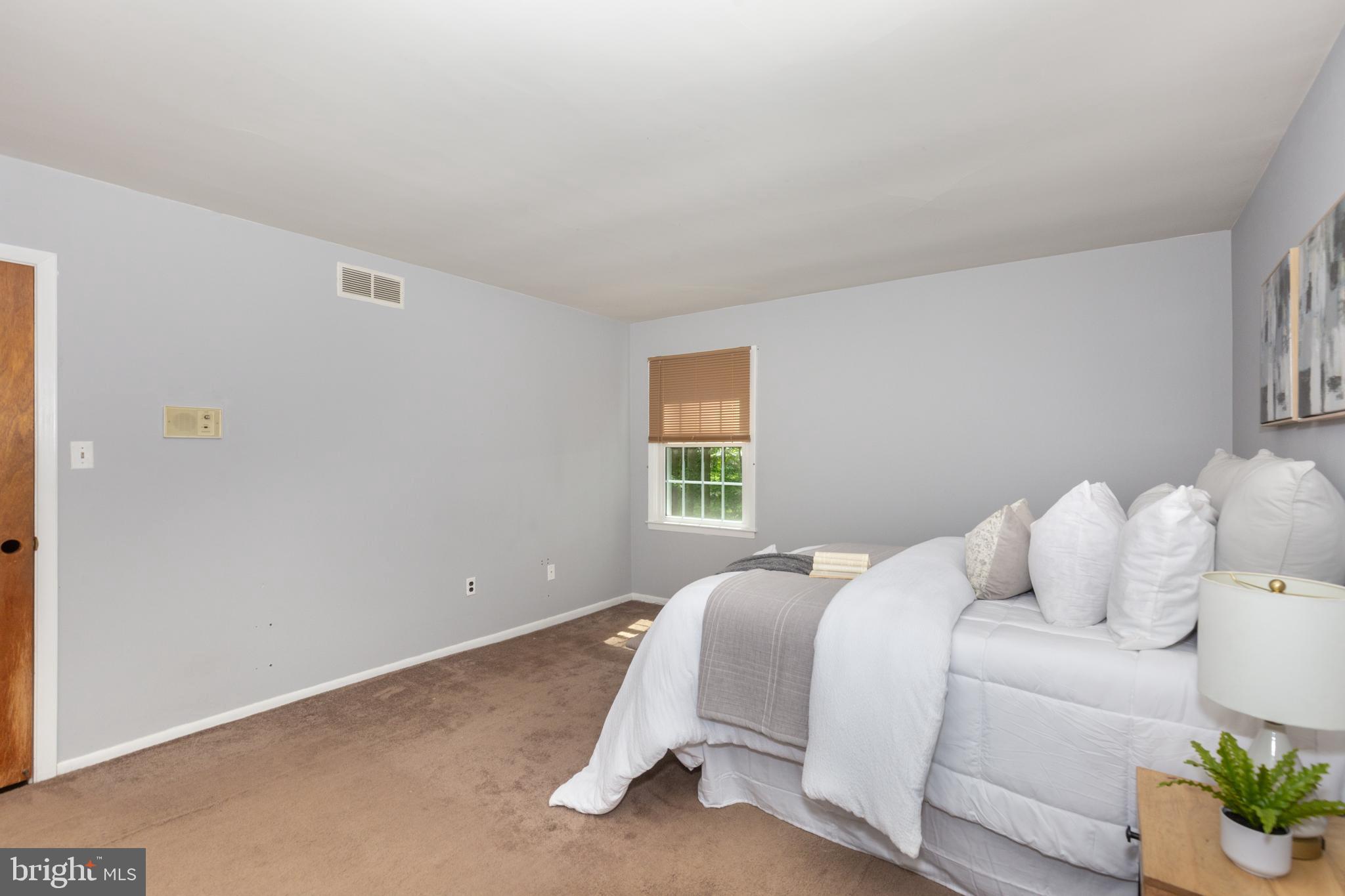 2711 OVERVIEW ROAD