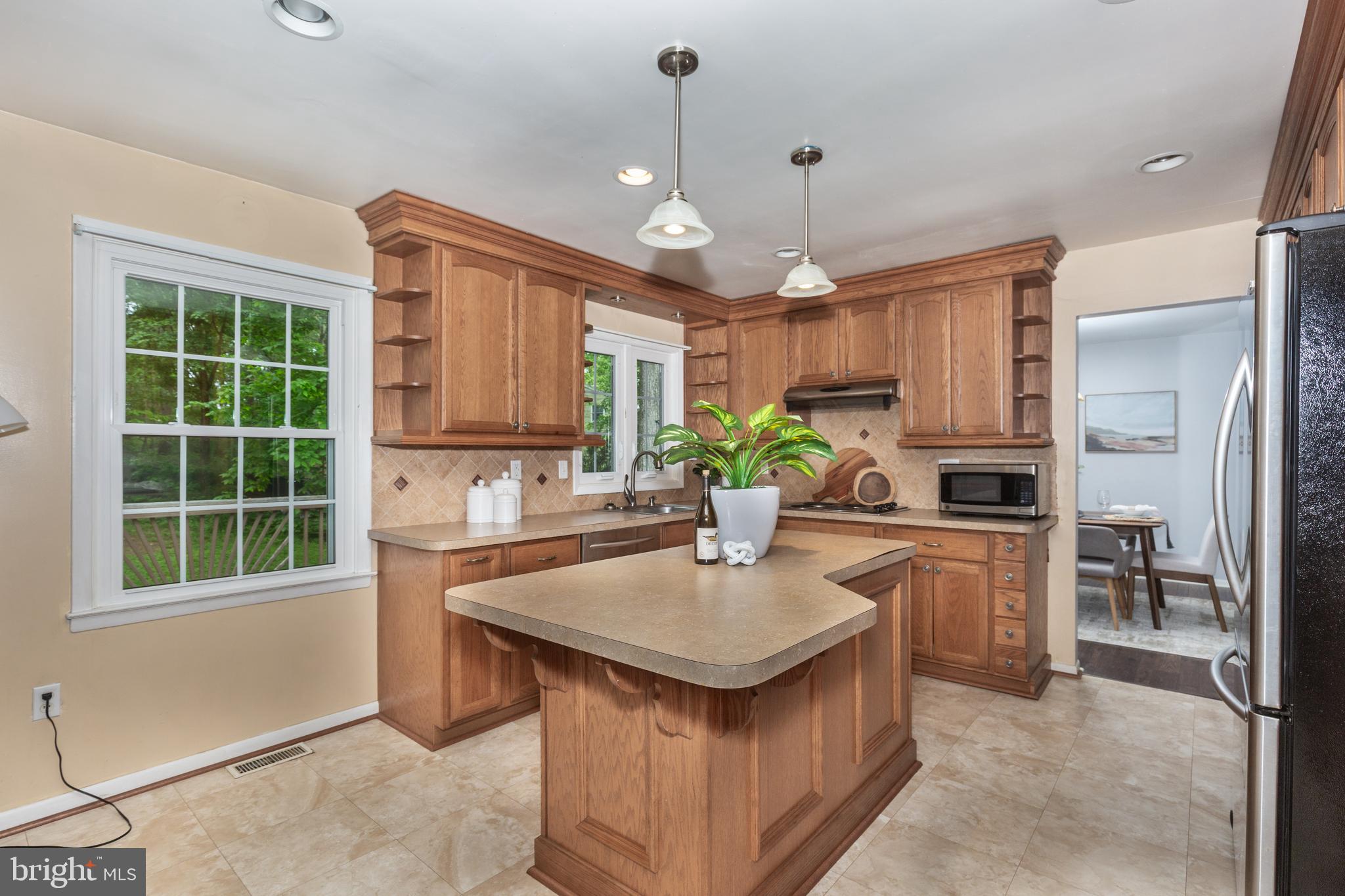 2711 OVERVIEW ROAD