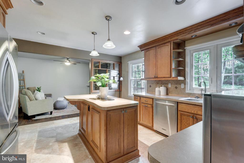 2711 OVERVIEW ROAD