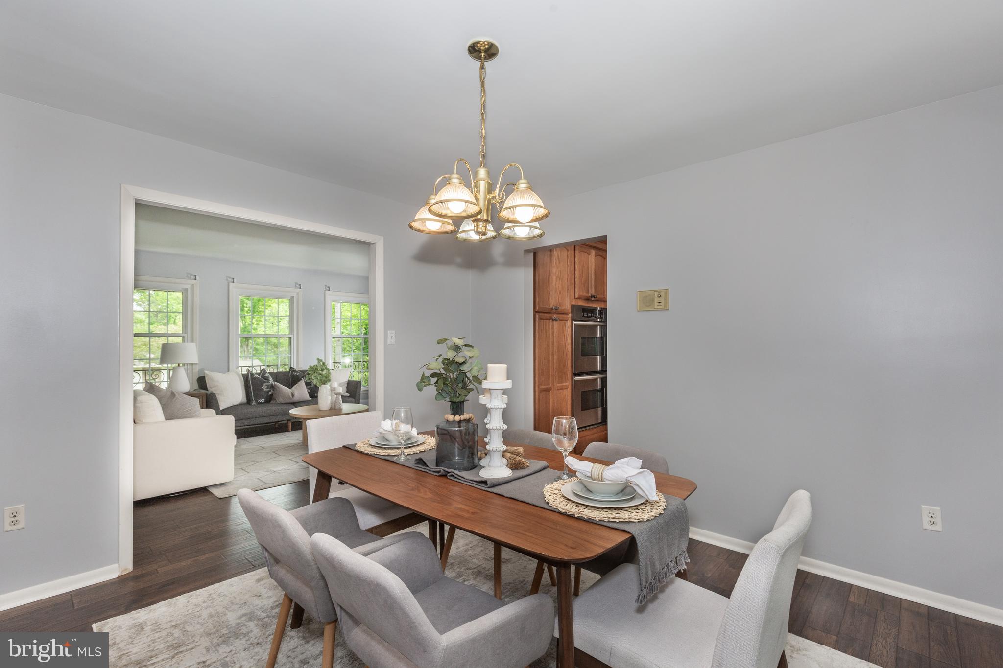 2711 OVERVIEW ROAD