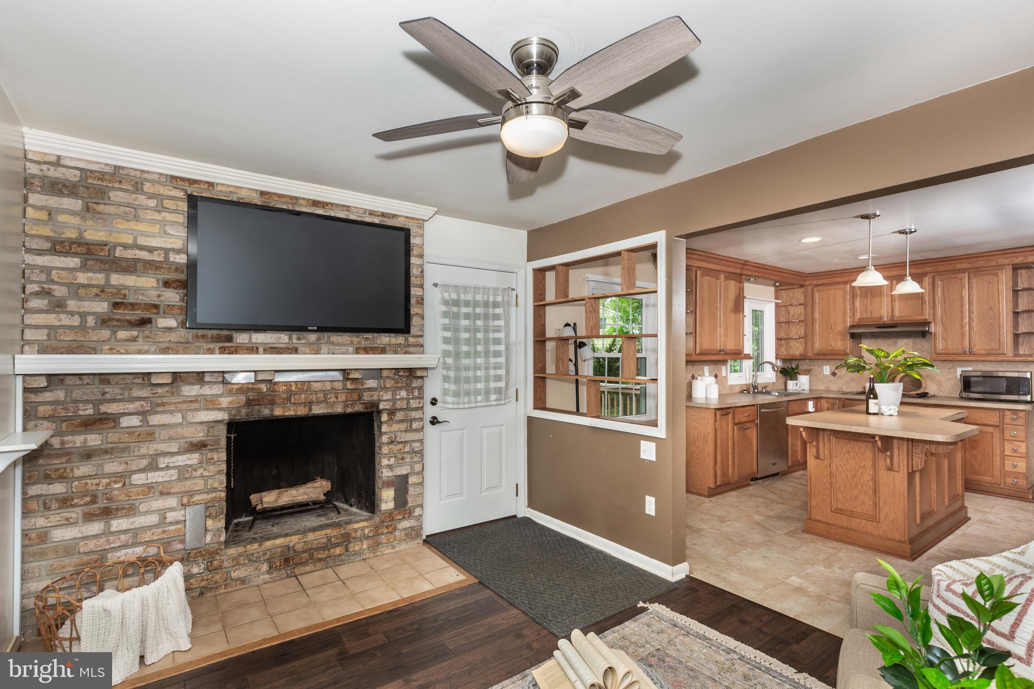 2711 OVERVIEW ROAD