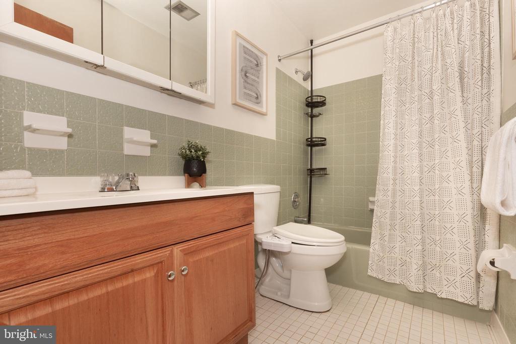 2711 OVERVIEW ROAD