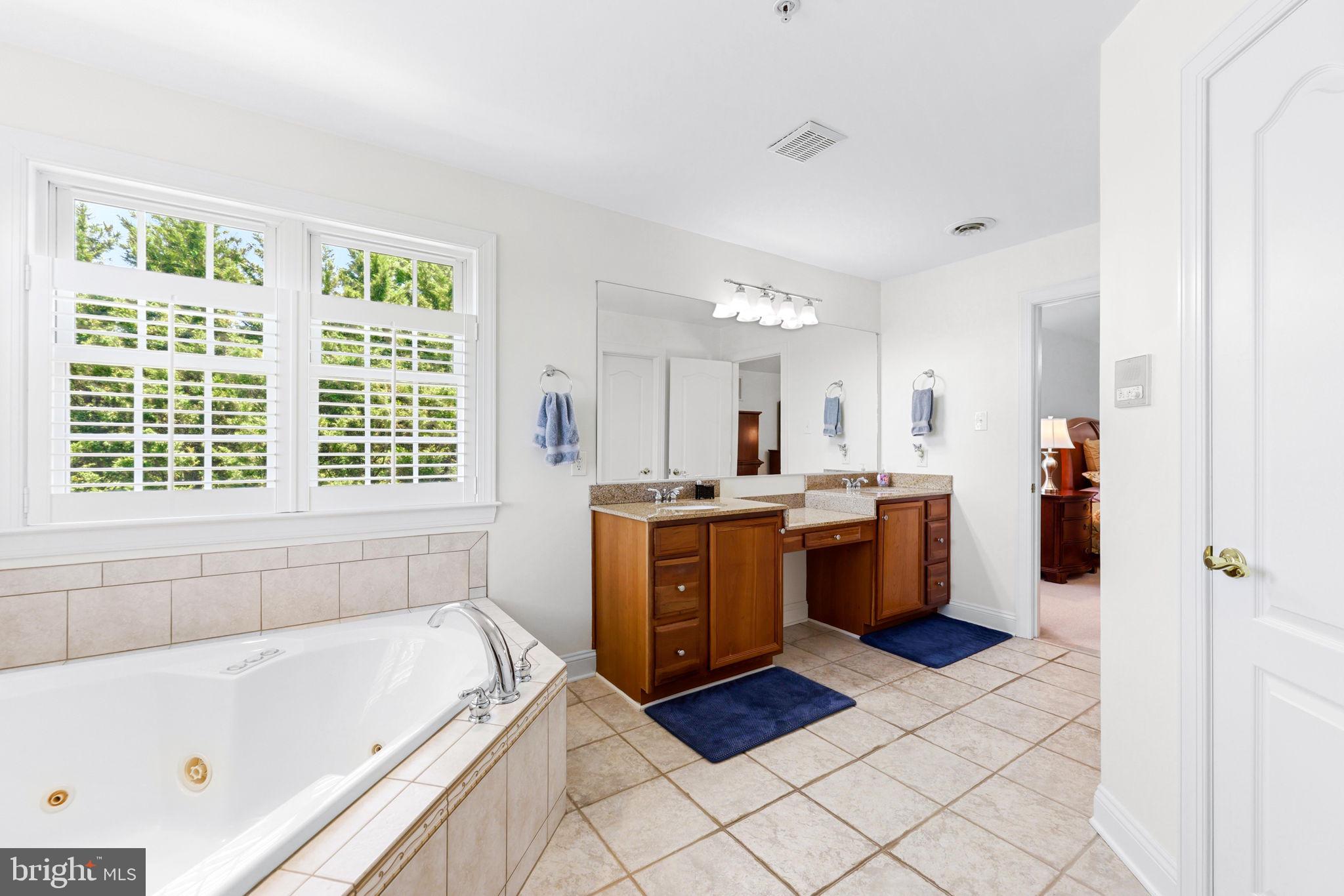 425 CHINQUAPIN DRIVE