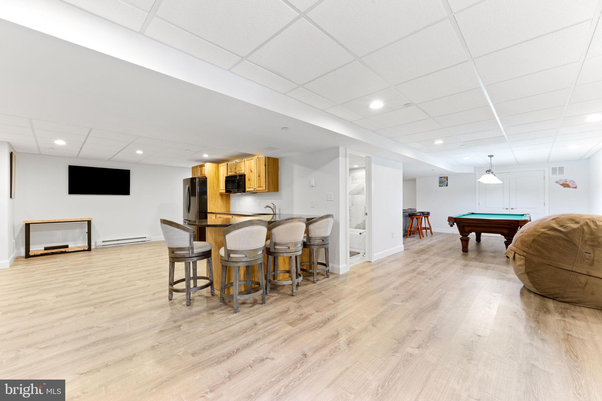 425 CHINQUAPIN DRIVE