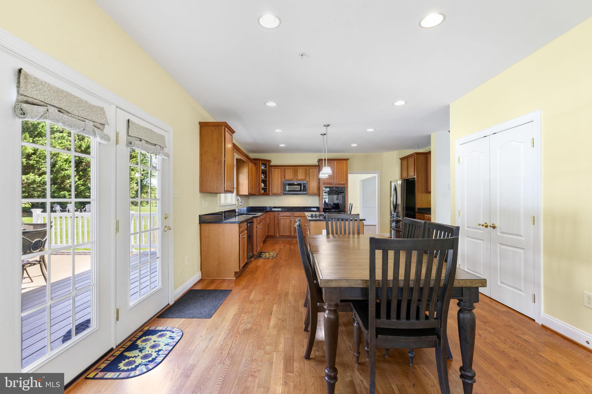 425 CHINQUAPIN DRIVE