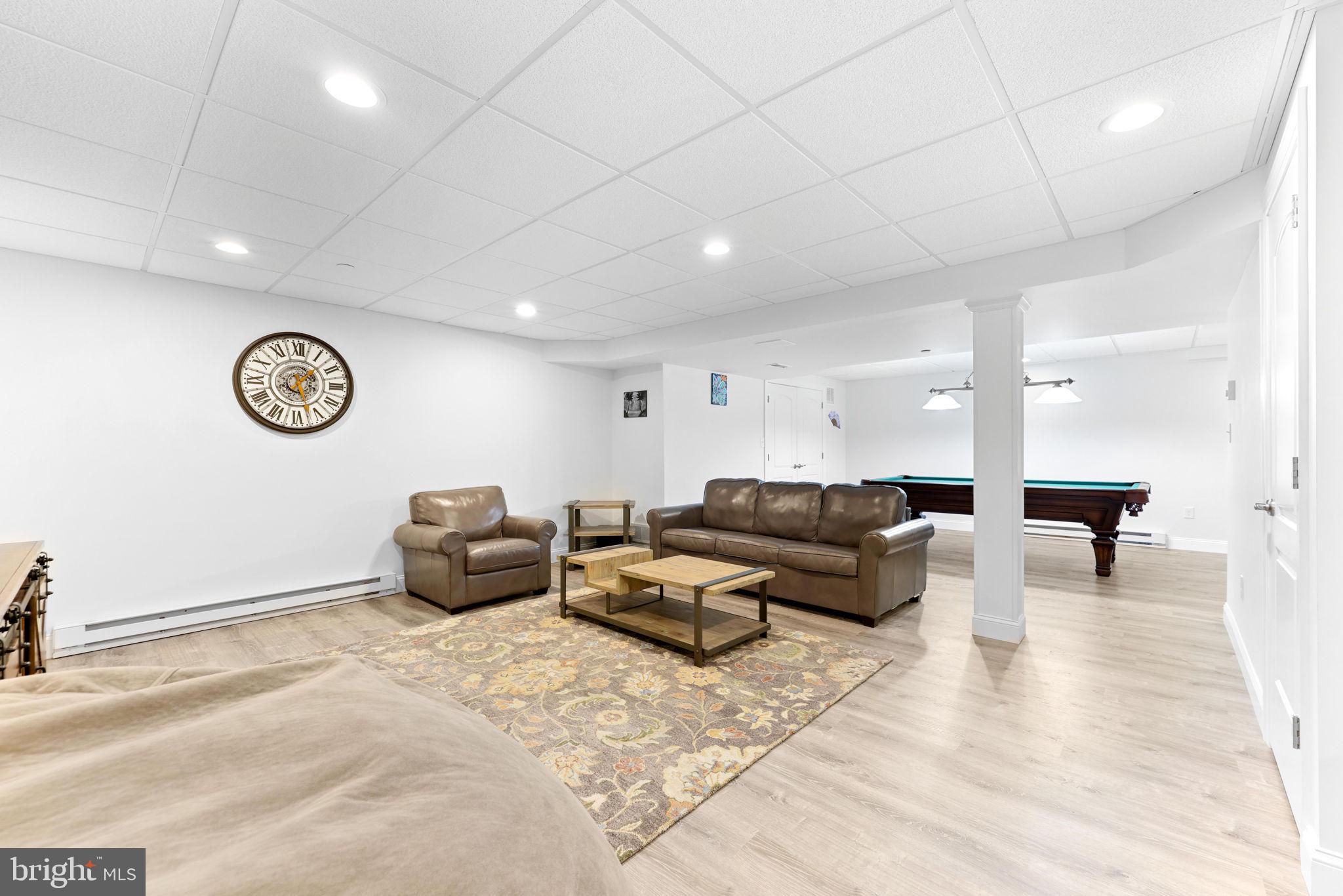 425 CHINQUAPIN DRIVE