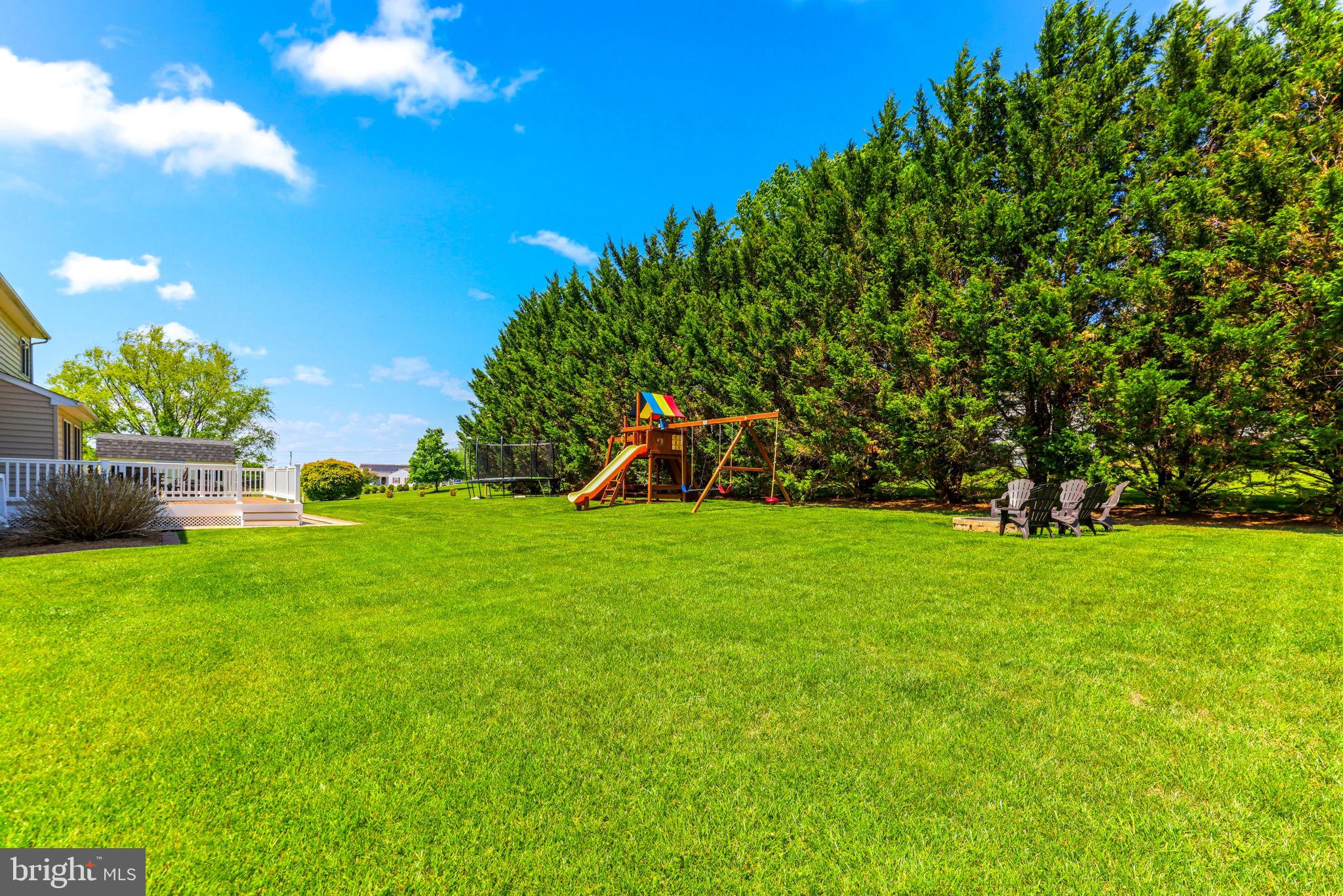 425 CHINQUAPIN DRIVE