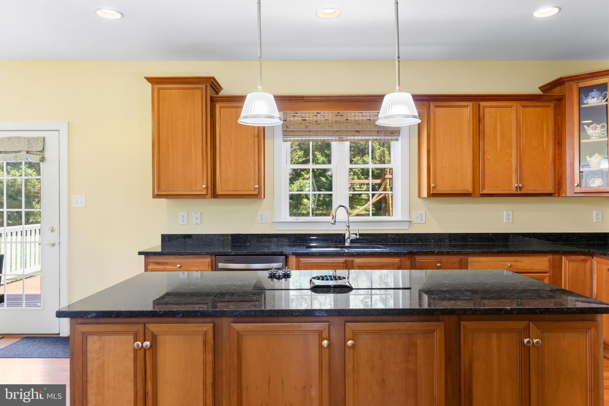 425 CHINQUAPIN DRIVE
