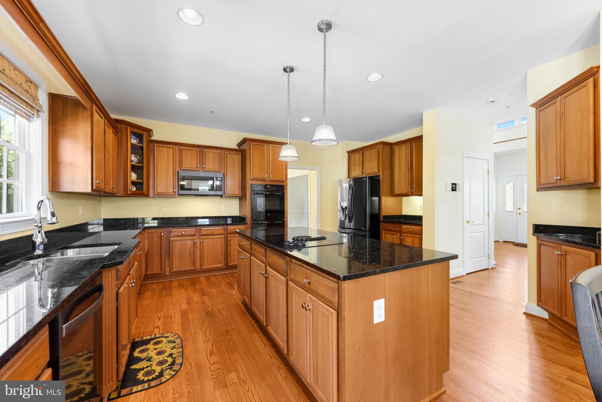 425 CHINQUAPIN DRIVE