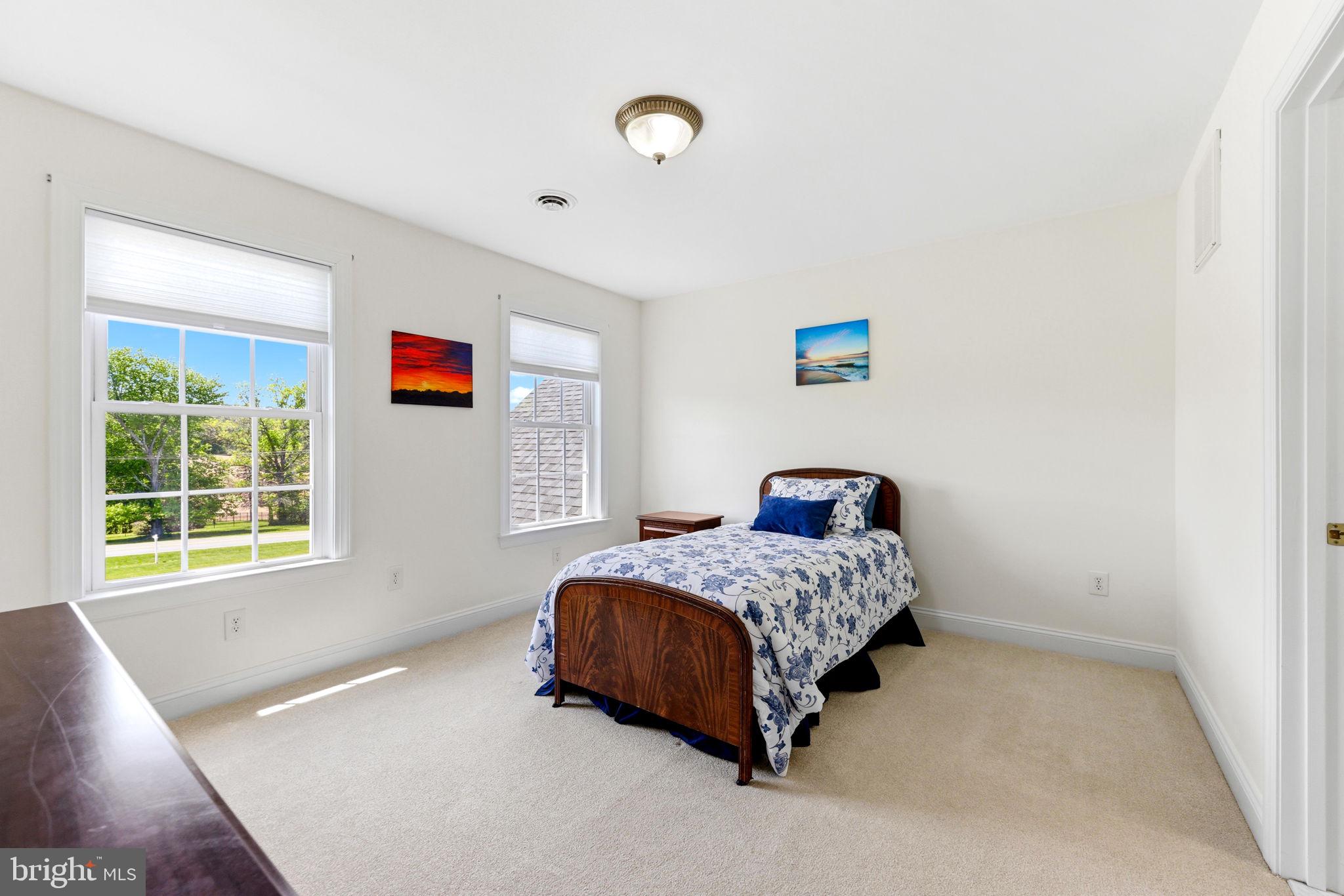 425 CHINQUAPIN DRIVE