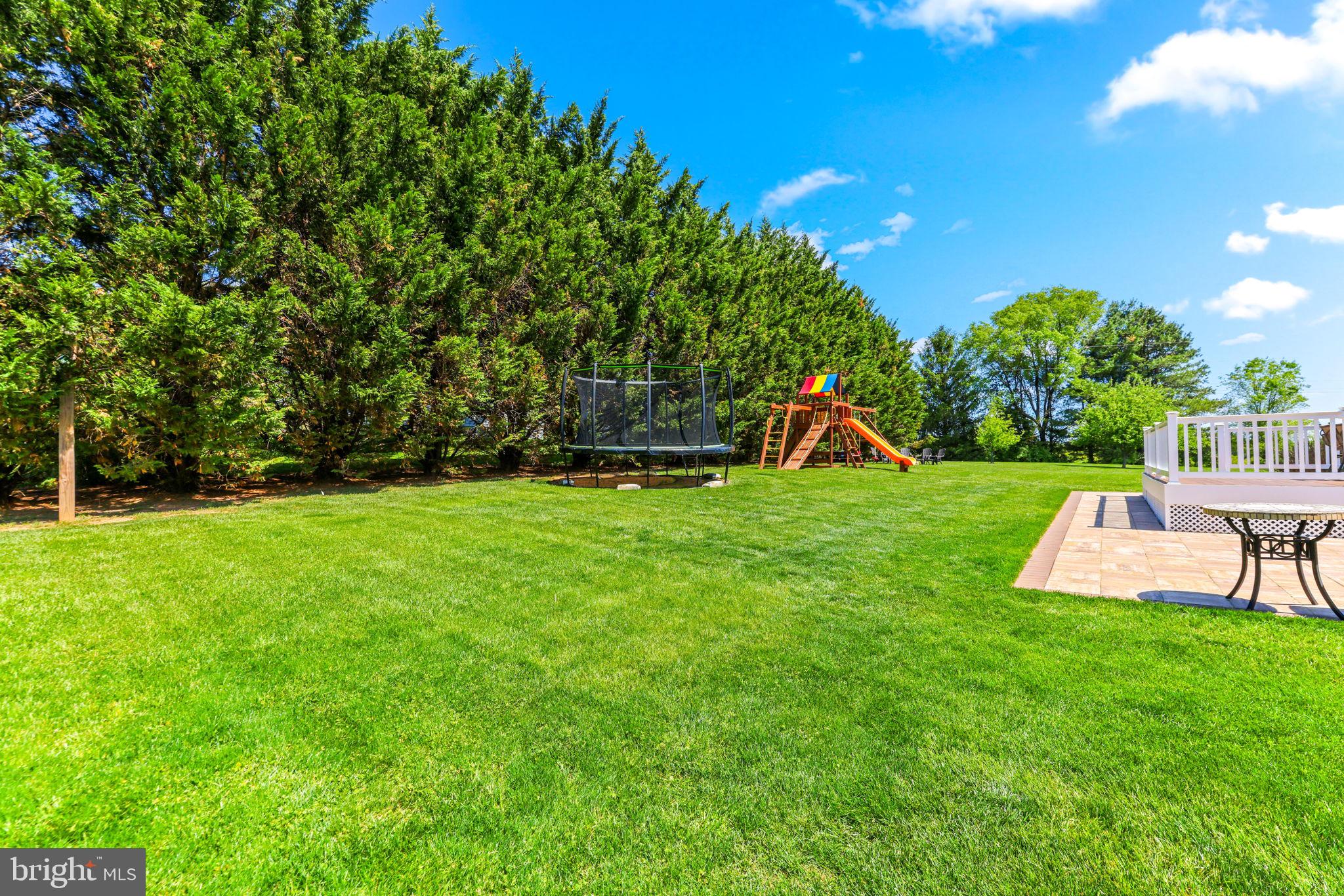 425 CHINQUAPIN DRIVE