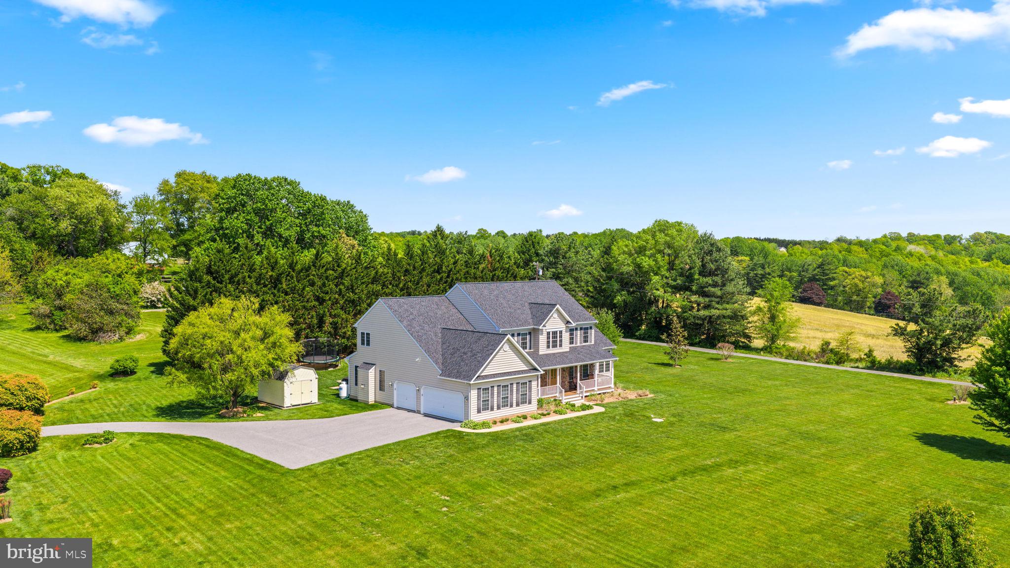 425 CHINQUAPIN DRIVE