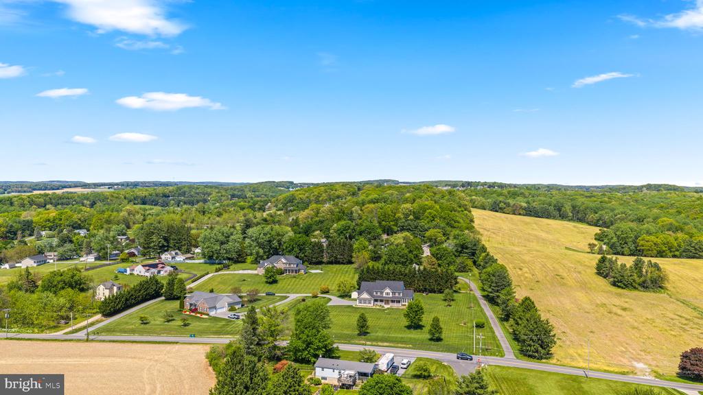 425 CHINQUAPIN DRIVE