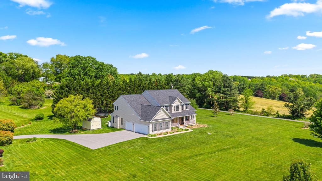 425 CHINQUAPIN DRIVE