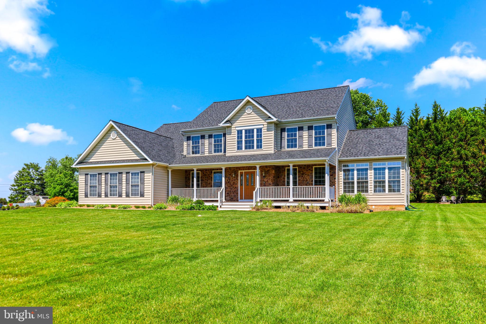 425 CHINQUAPIN DRIVE