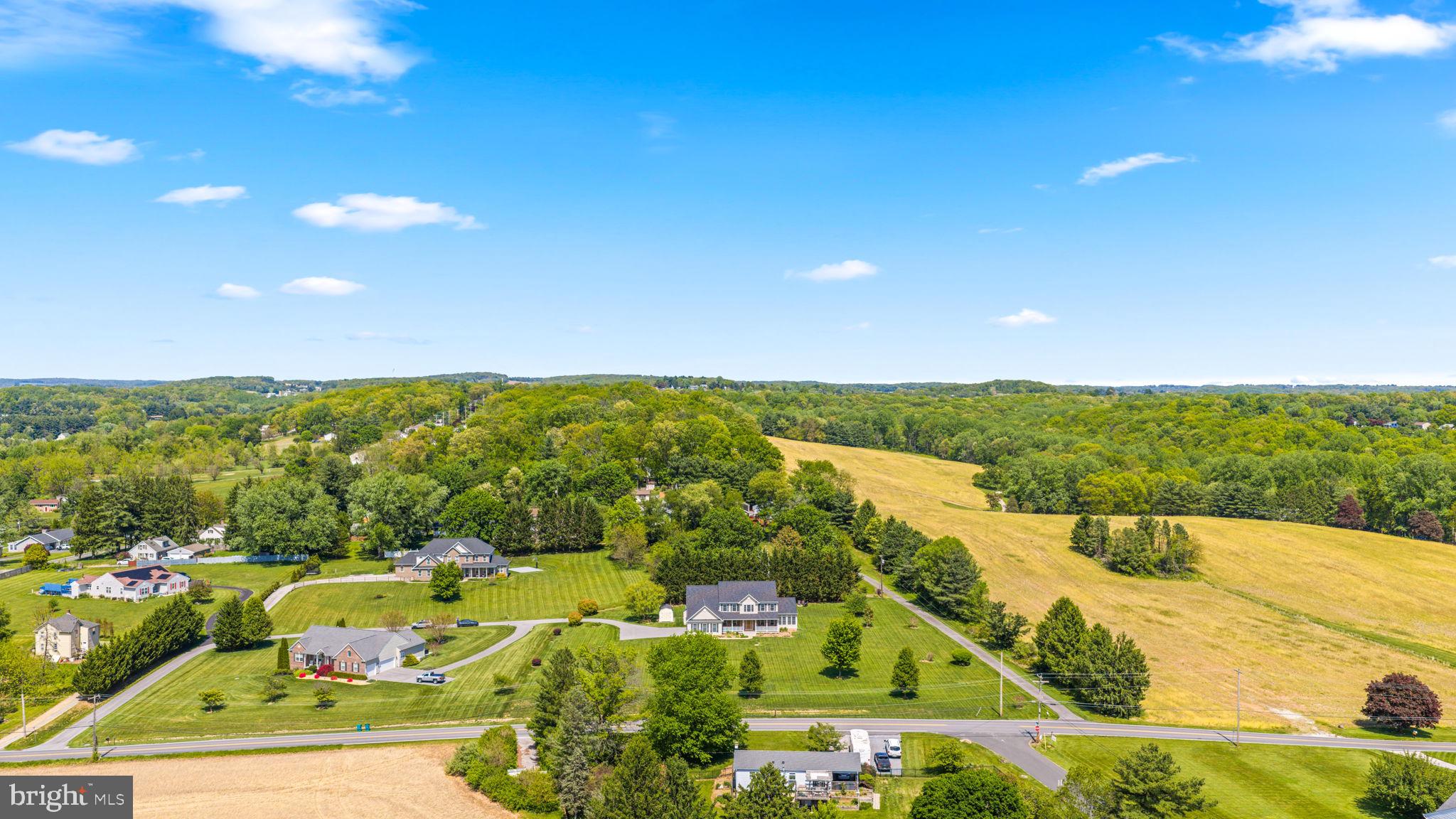 425 CHINQUAPIN DRIVE