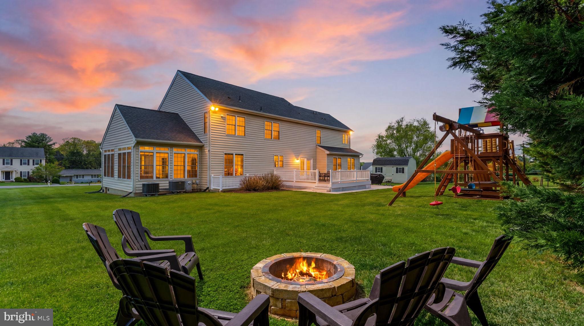 425 CHINQUAPIN DRIVE