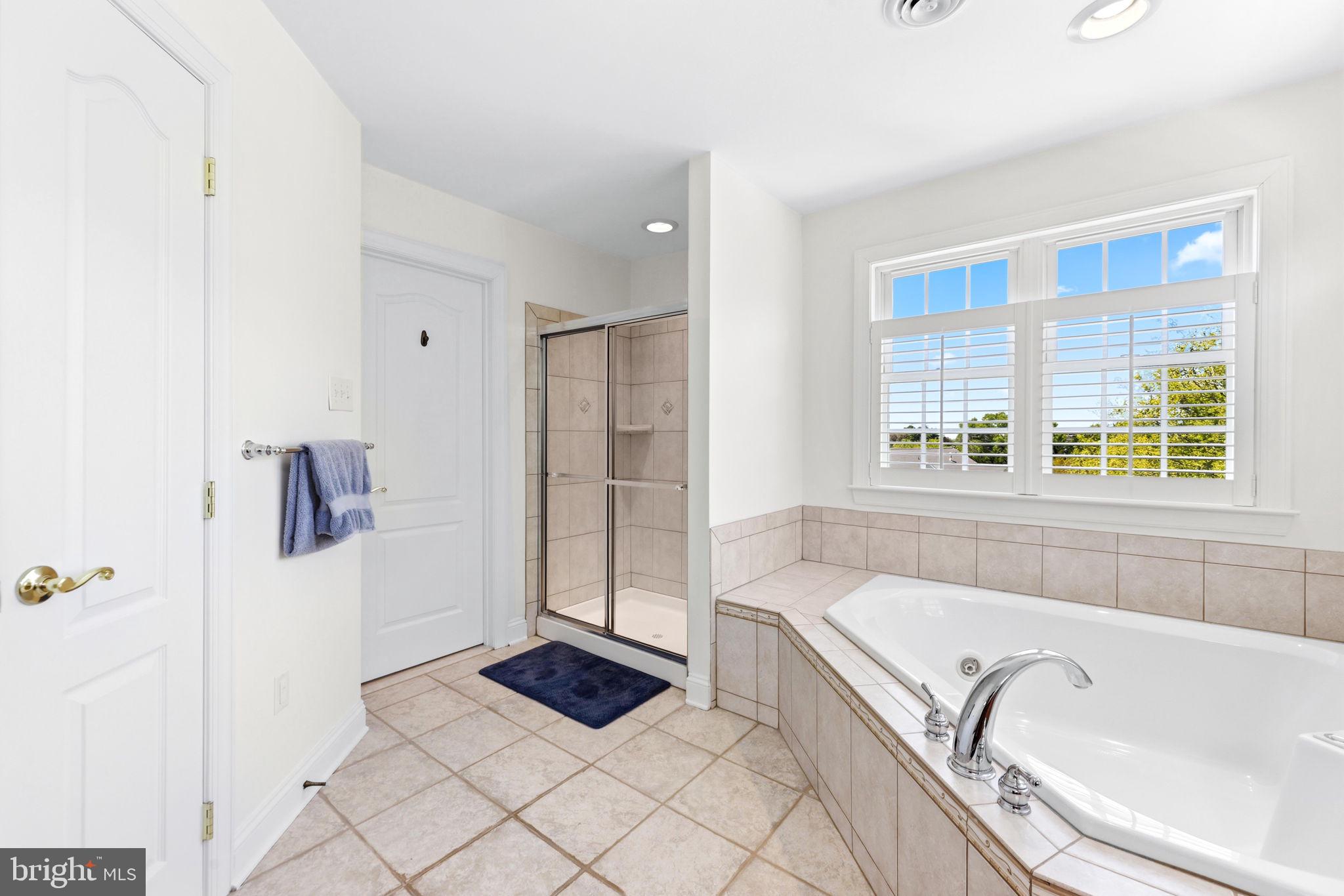 425 CHINQUAPIN DRIVE