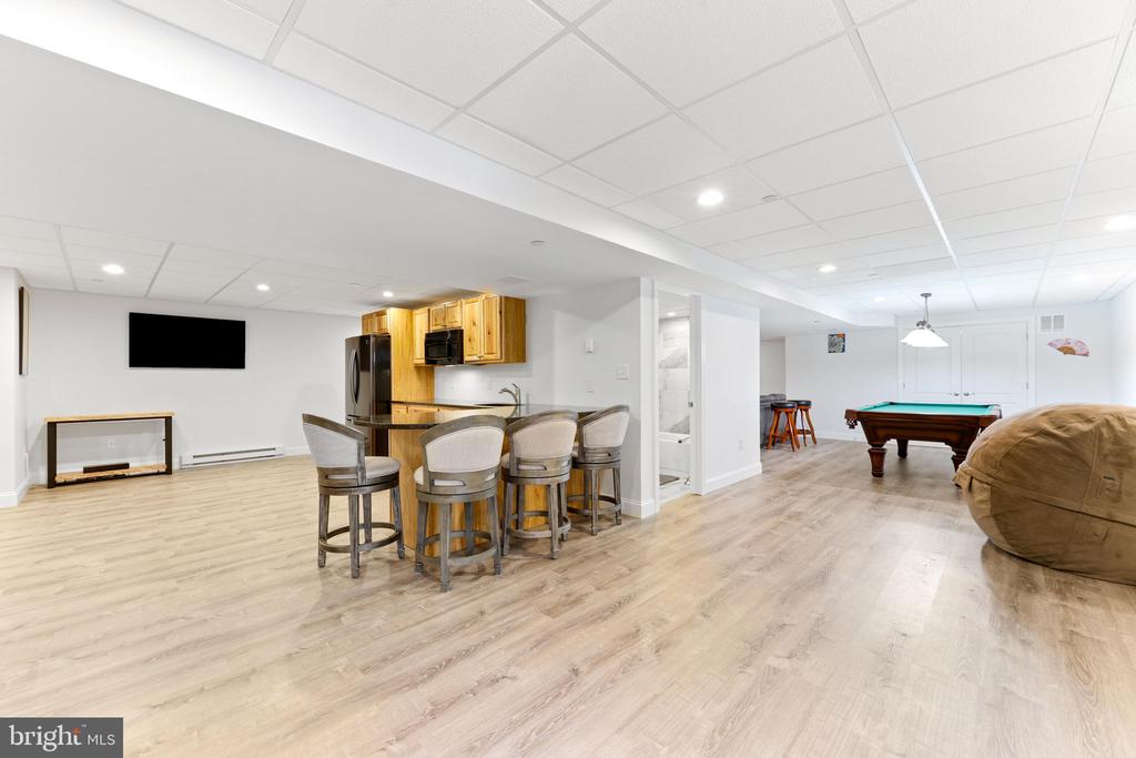 425 CHINQUAPIN DRIVE