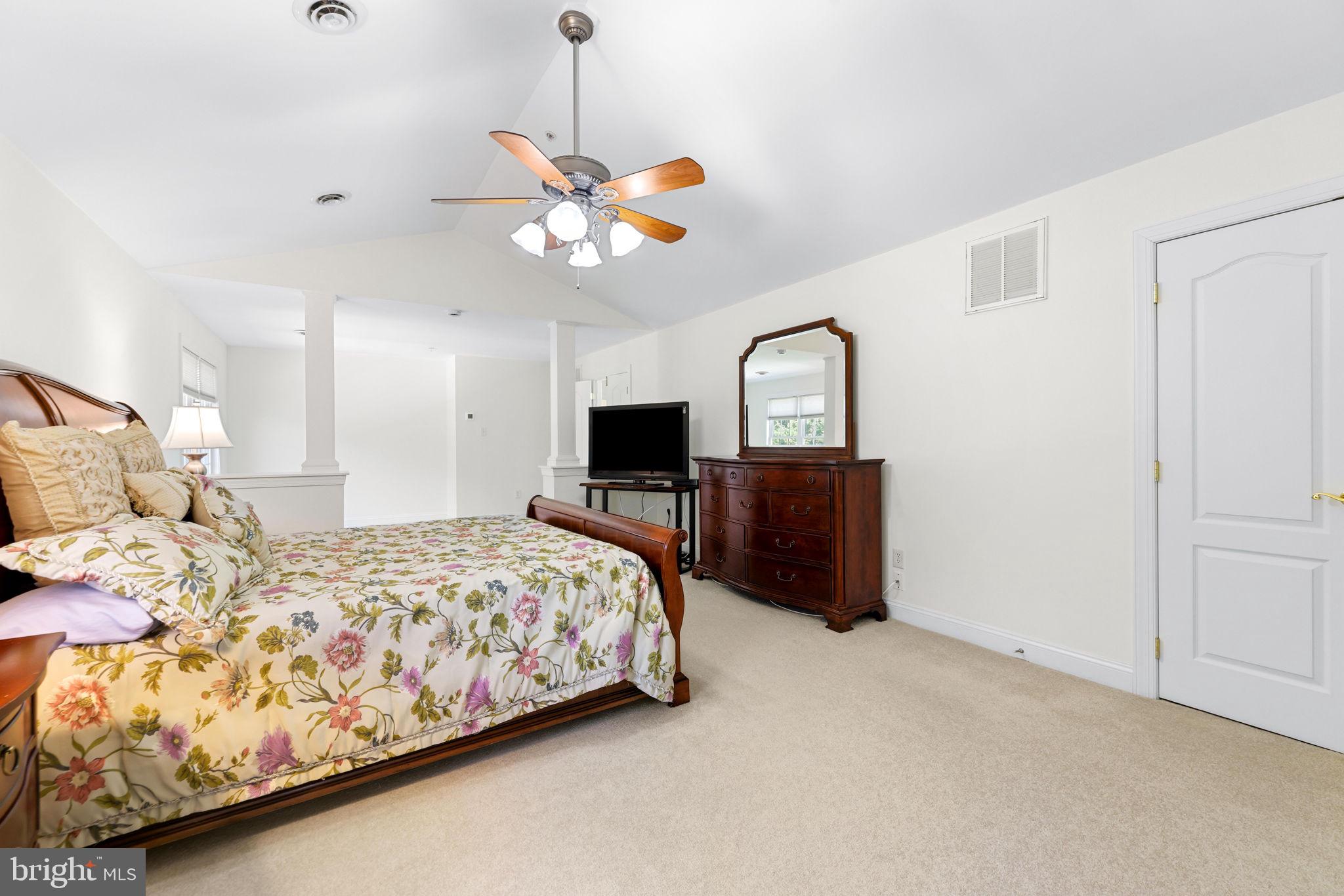 425 CHINQUAPIN DRIVE