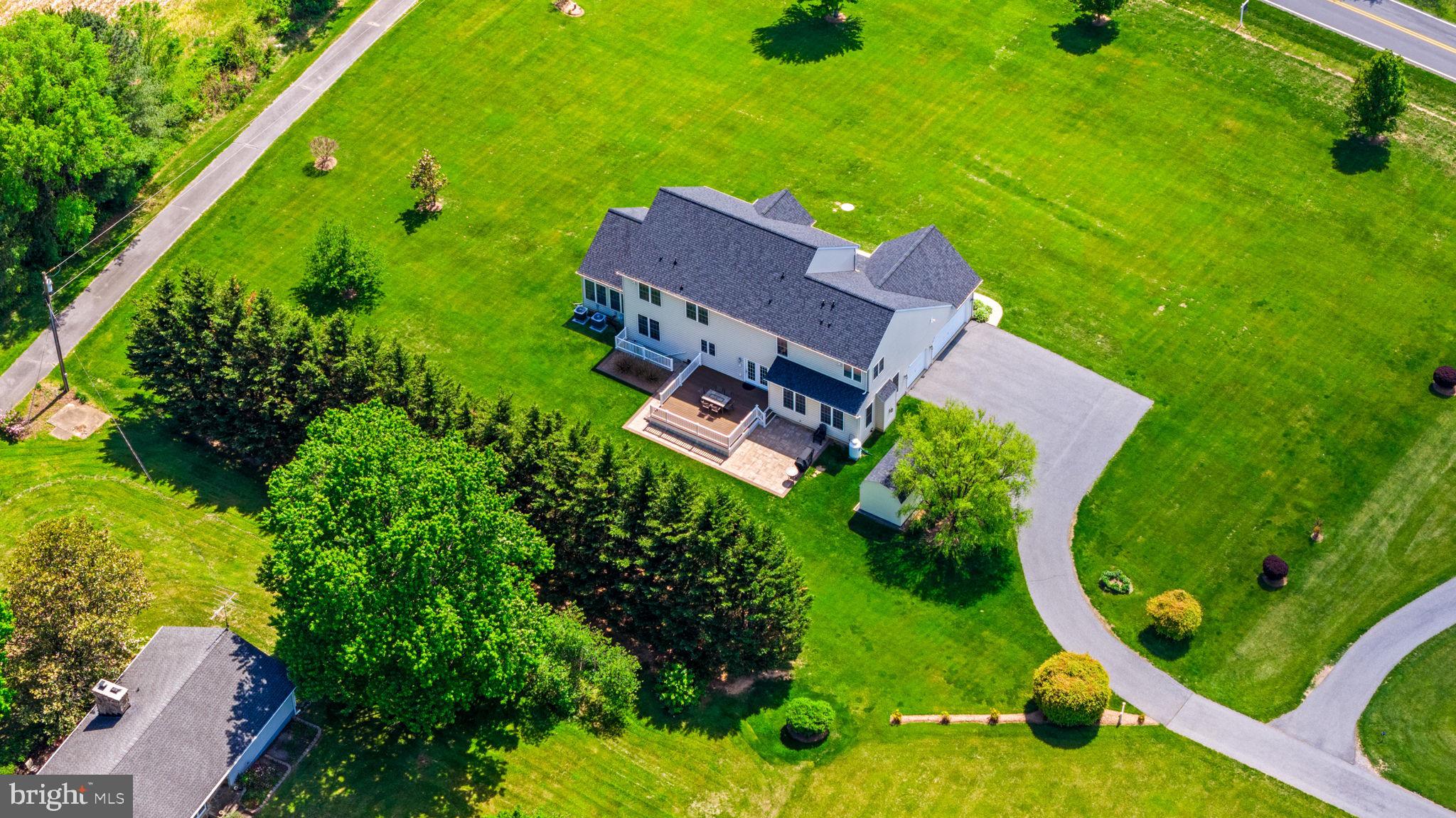 425 CHINQUAPIN DRIVE