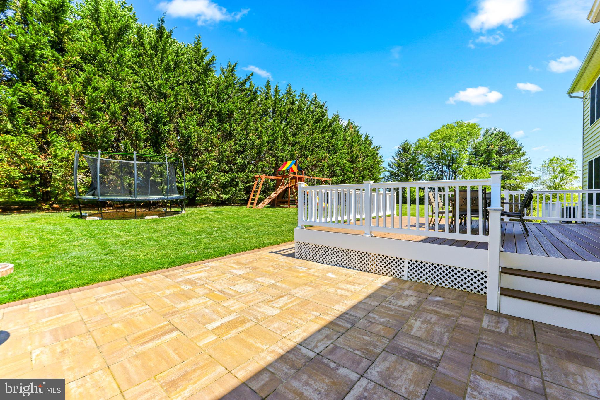 425 CHINQUAPIN DRIVE