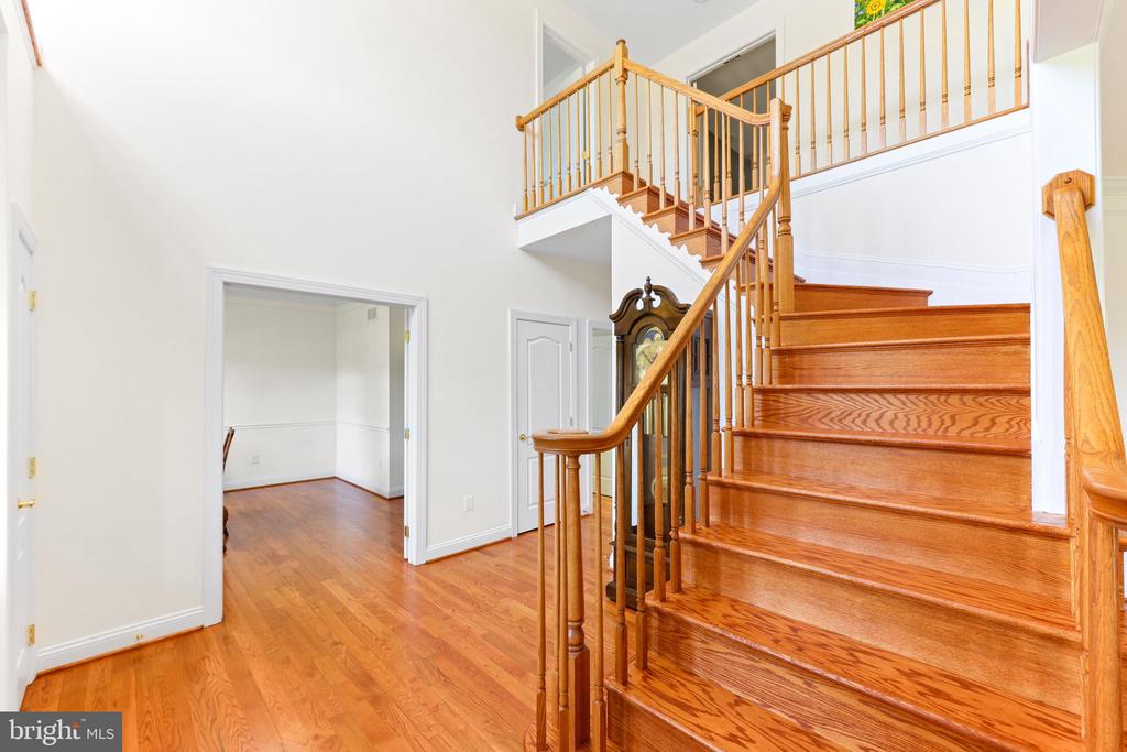 425 CHINQUAPIN DRIVE