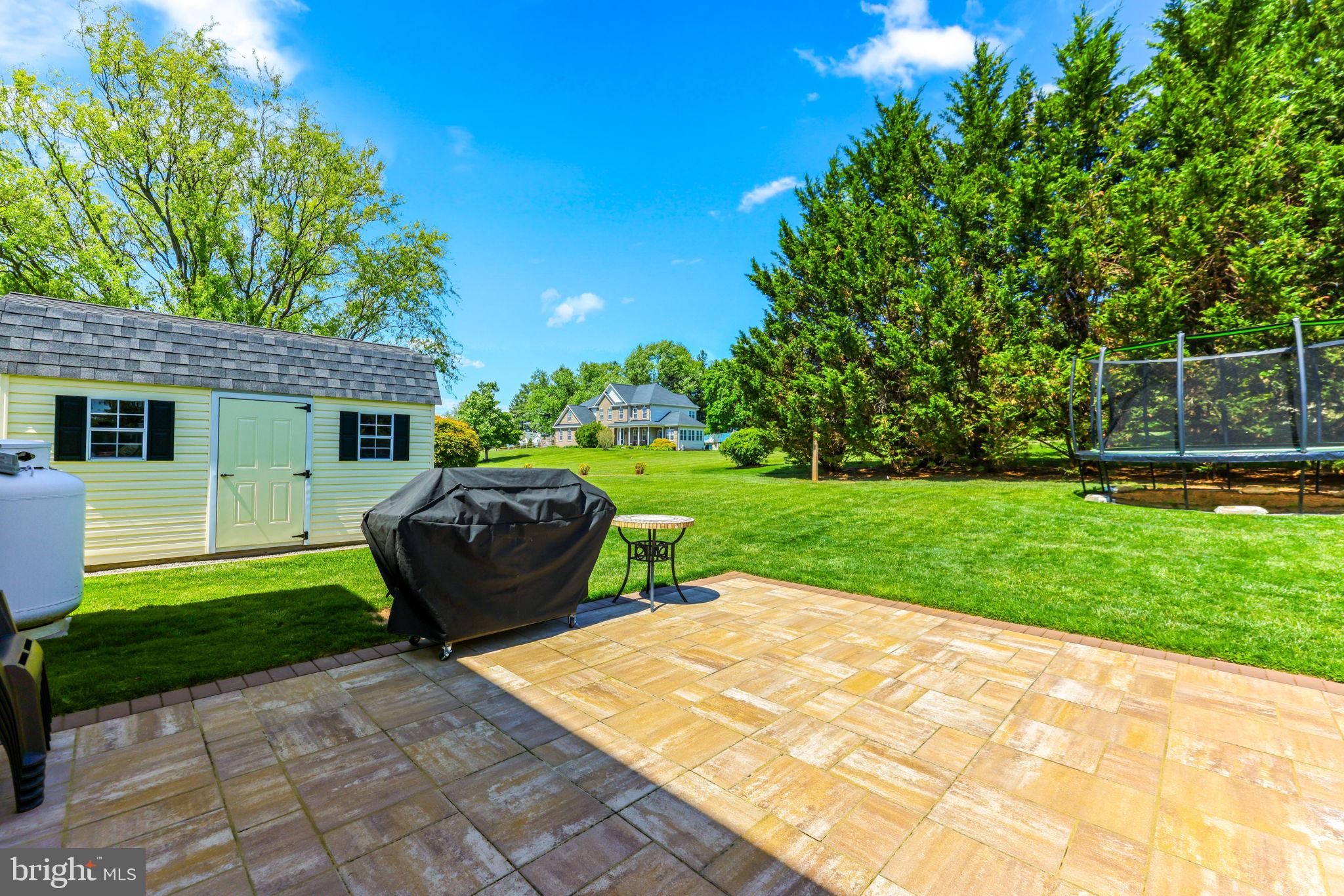 425 CHINQUAPIN DRIVE