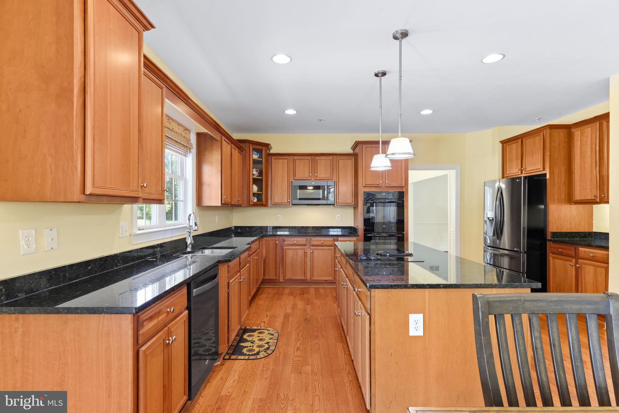 425 CHINQUAPIN DRIVE