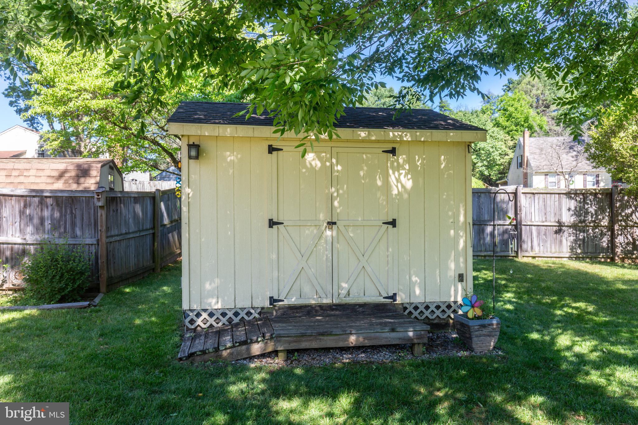 909 BLACK SPRUCE LANE