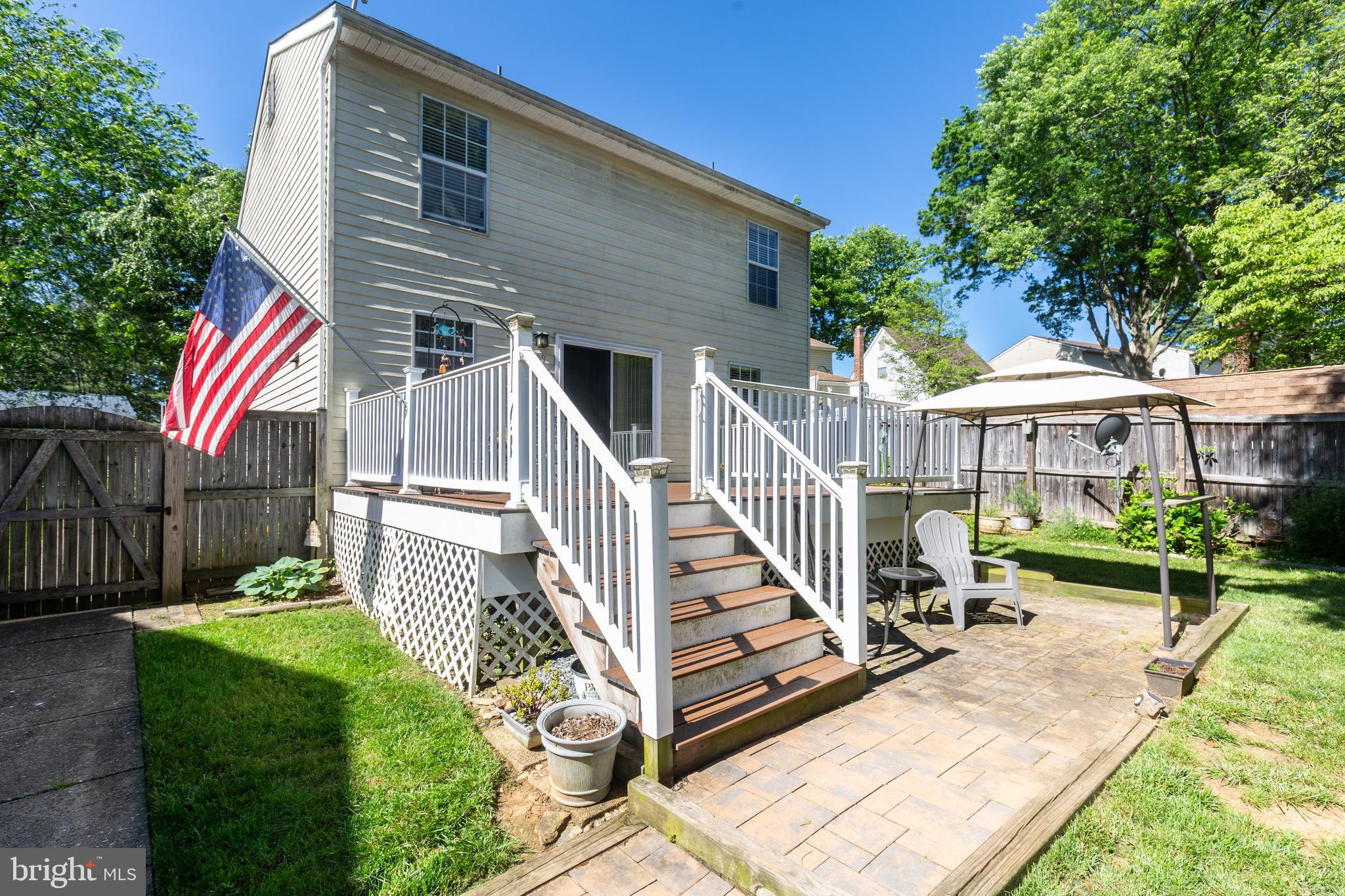 909 BLACK SPRUCE LANE