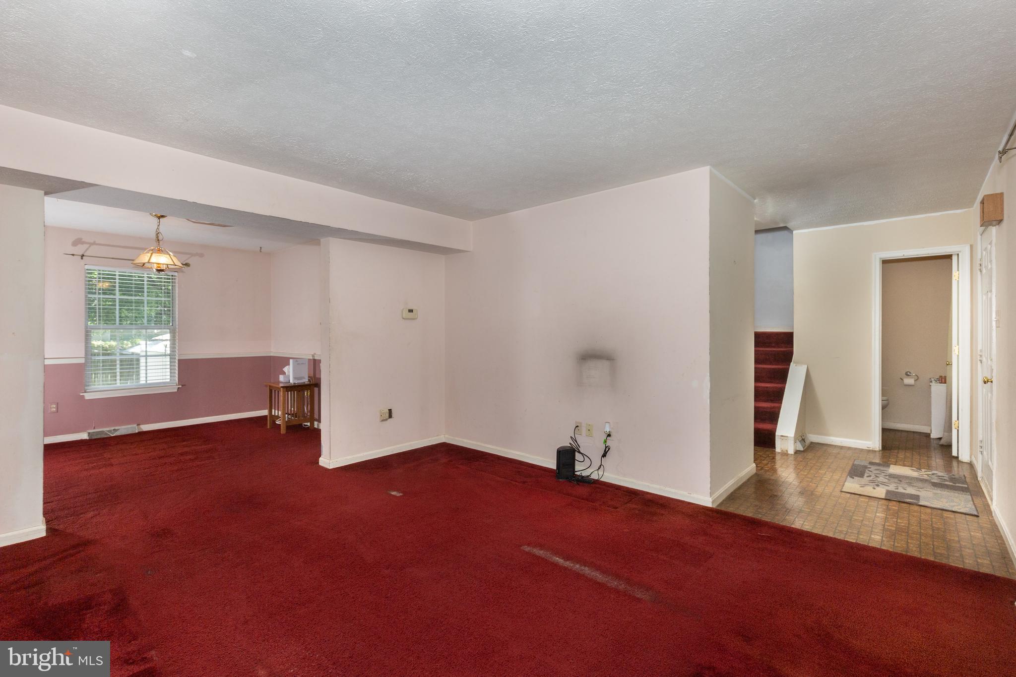 909 BLACK SPRUCE LANE