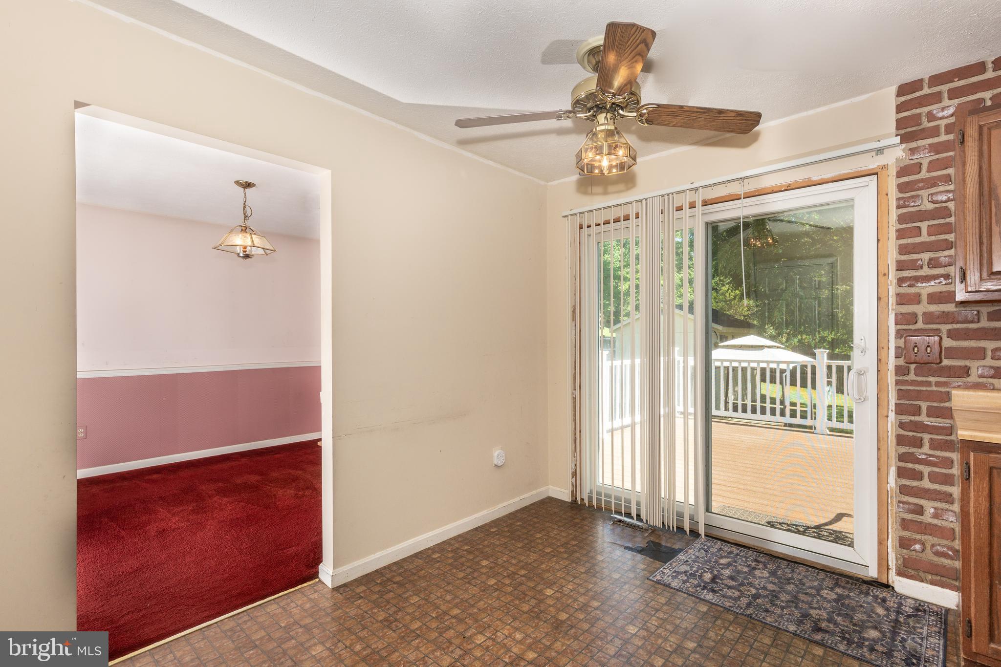 909 BLACK SPRUCE LANE