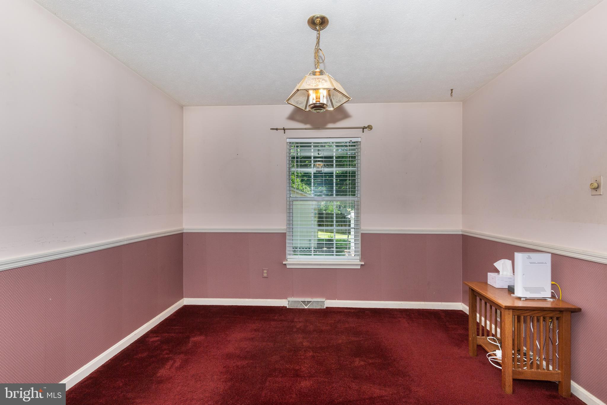 909 BLACK SPRUCE LANE