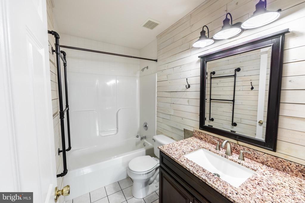 3219 MOREFIELD COURT