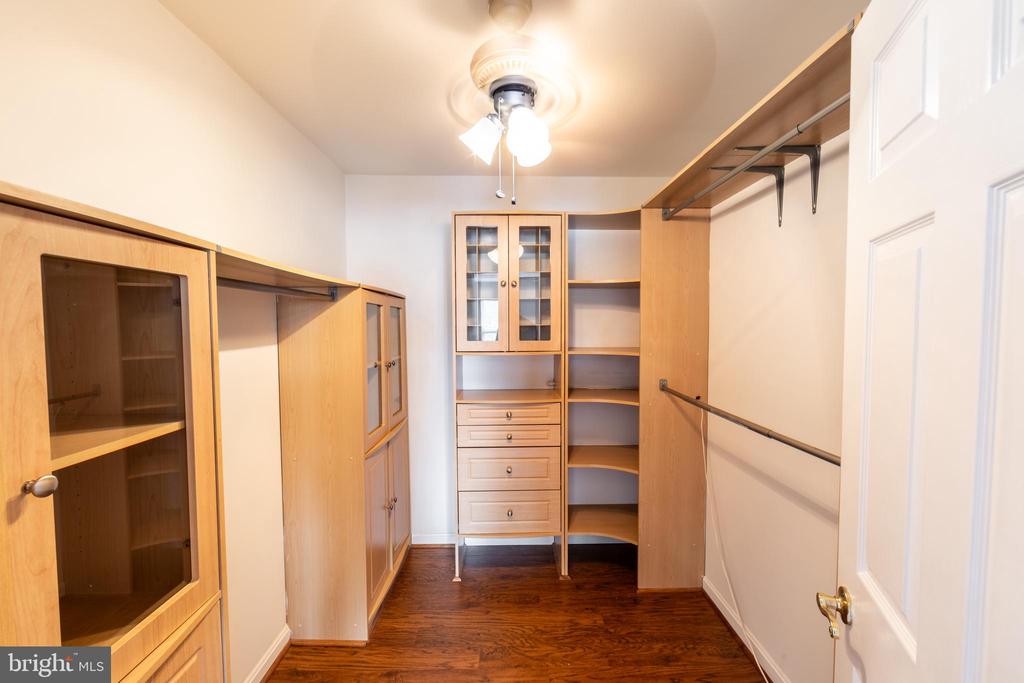 3219 MOREFIELD COURT