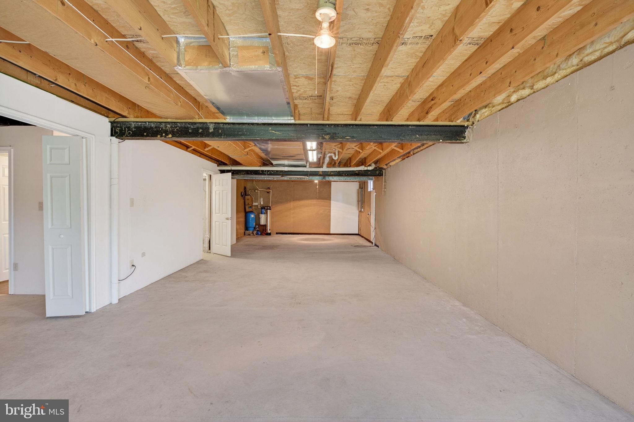 710 WATERS EDGE COURT
