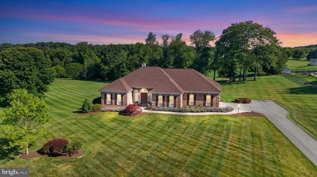 710 WATERS EDGE COURT