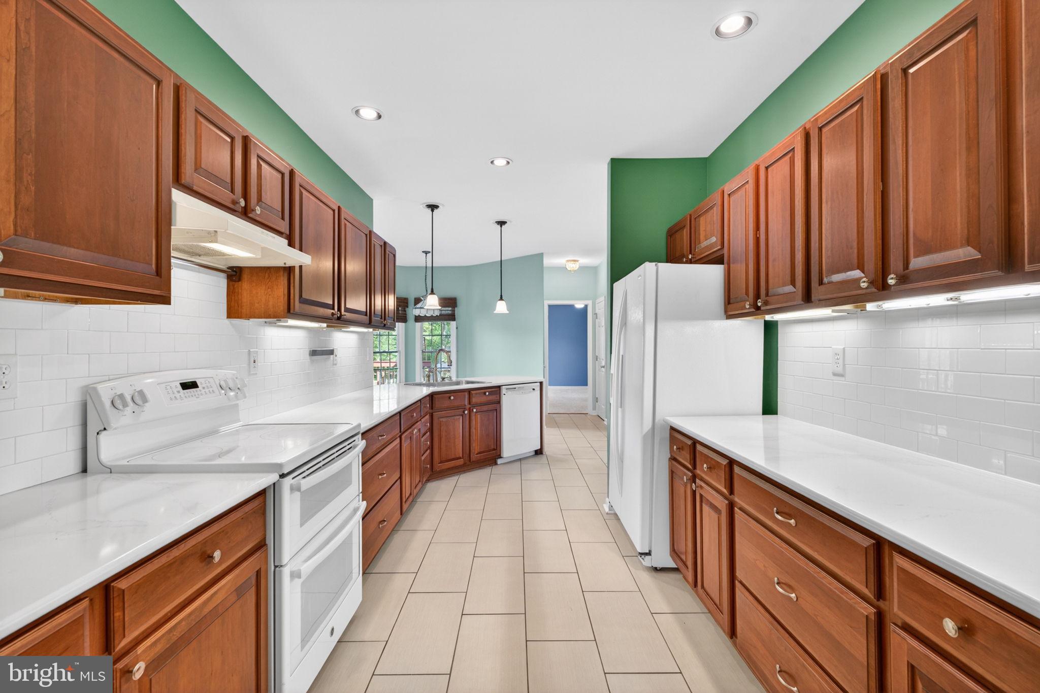 710 WATERS EDGE COURT