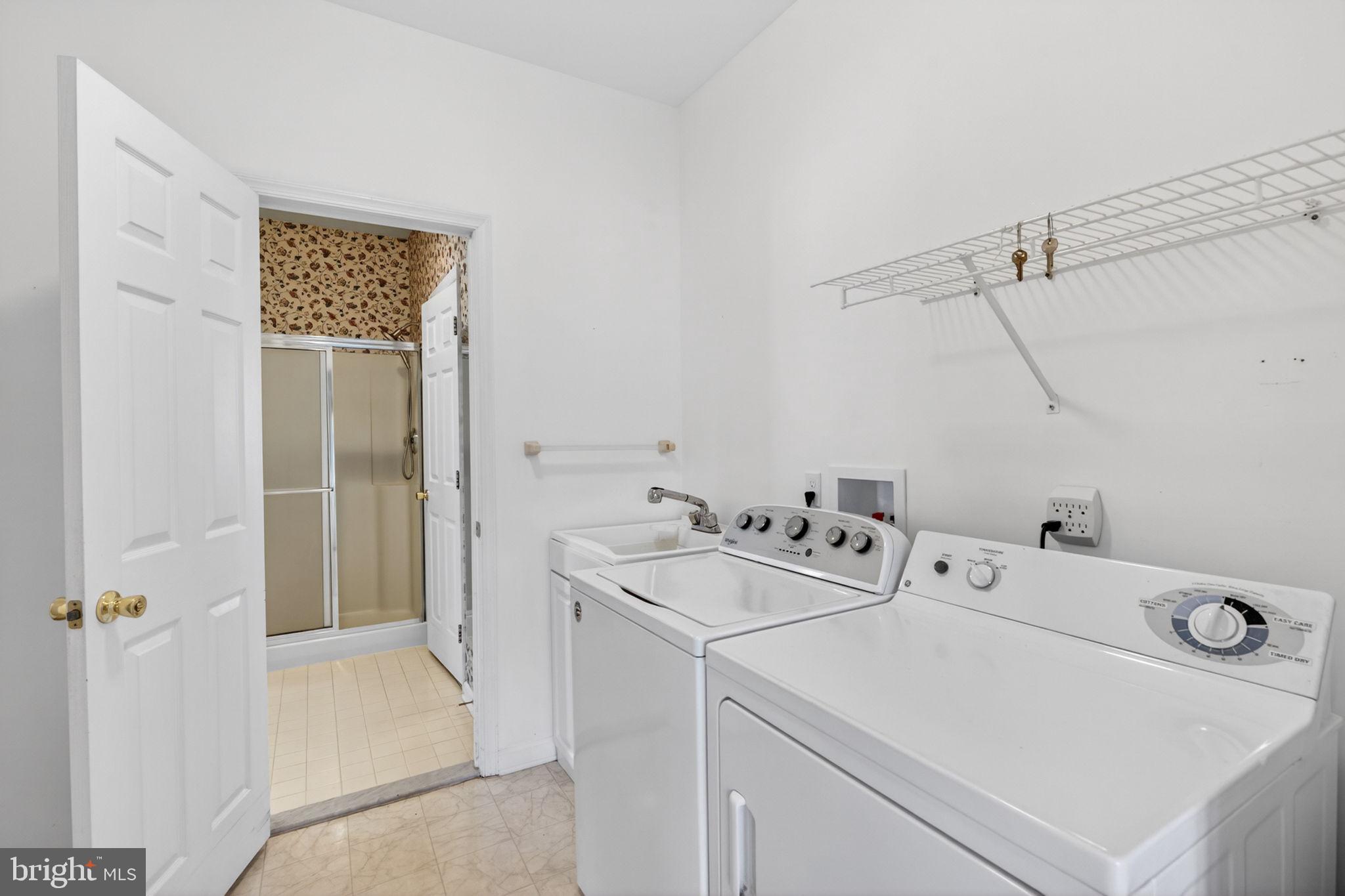 710 WATERS EDGE COURT